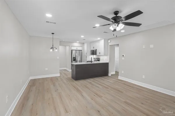 $1,895 | 721 West Jordan Street, Pensacola, FL 32501