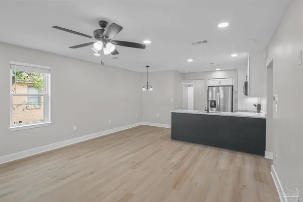 $1,895 | 721 West Jordan Street, Pensacola, FL 32501