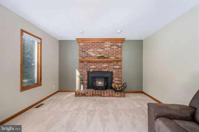 $599,000 | 4 Garfield Street, Stafford, VA 22556