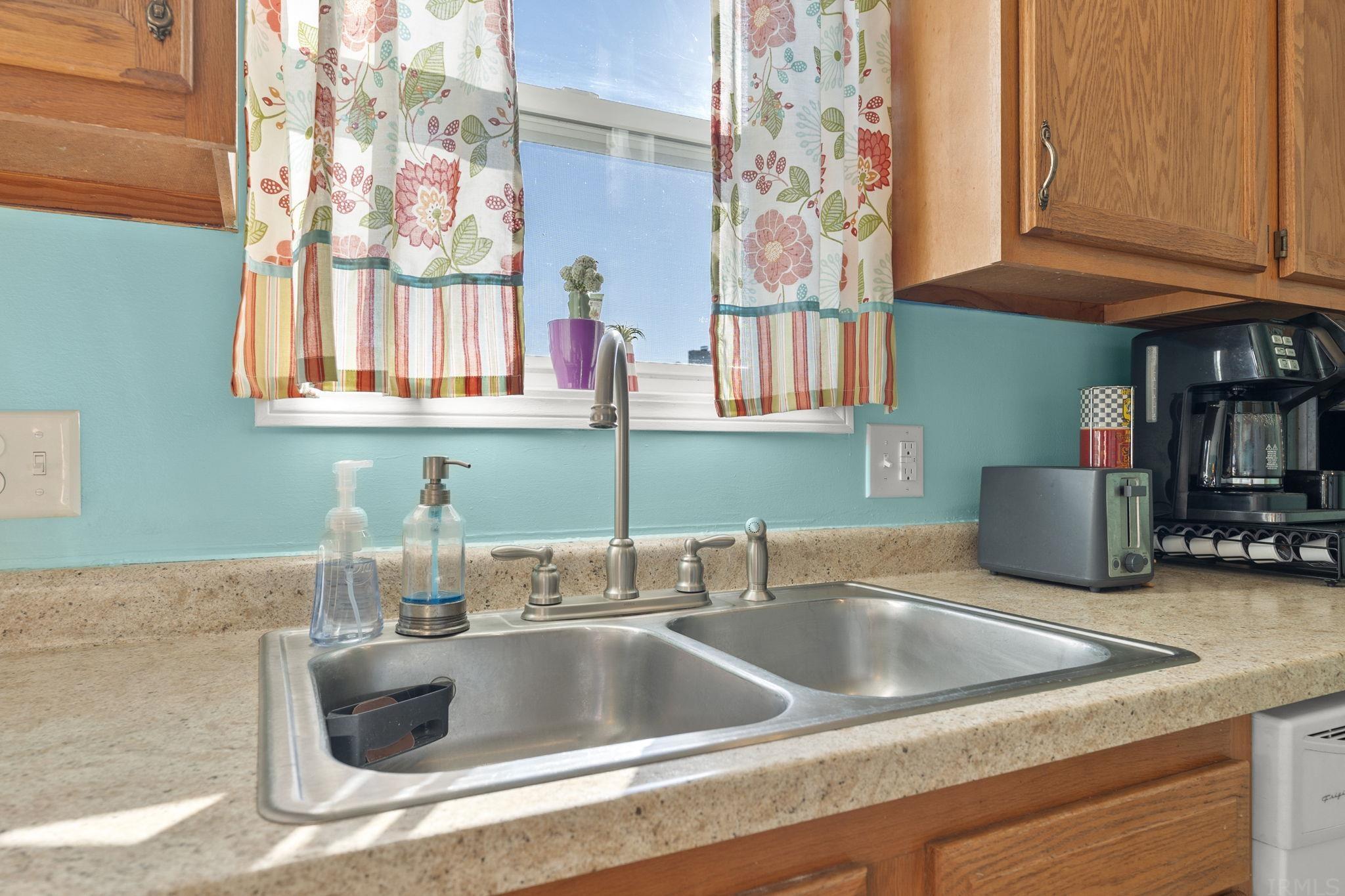 9720 Rio Canyon Court Fort Wayne, IN 46825 - Photo 15 of 32 Gallery Image 15