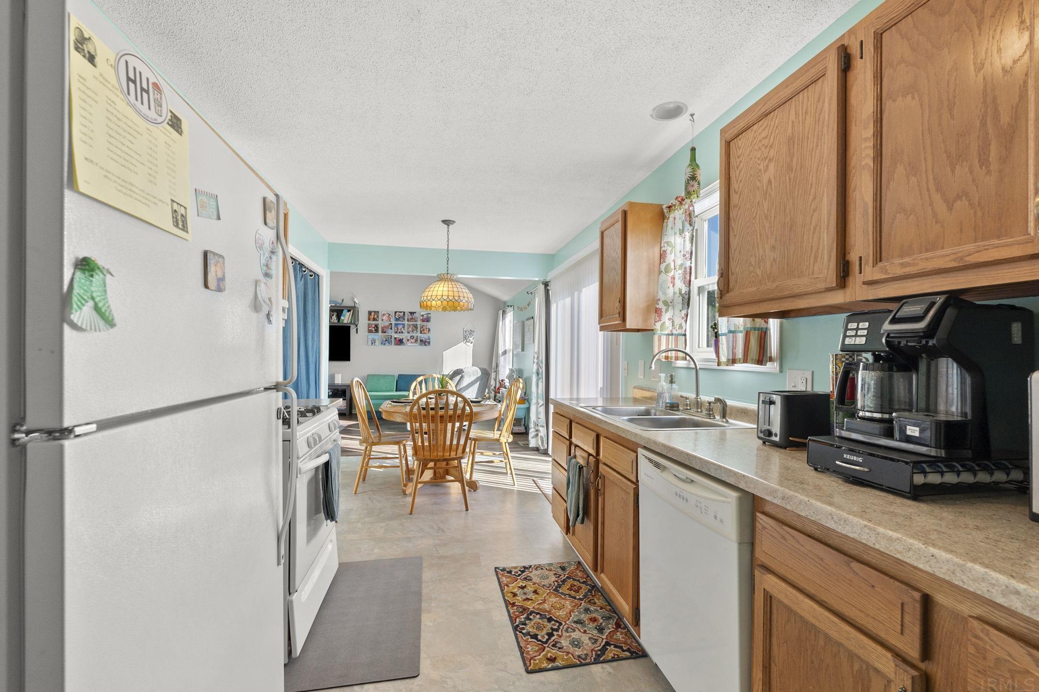9720 Rio Canyon Court Fort Wayne, IN 46825 - Photo 16 of 32 Gallery Image 16