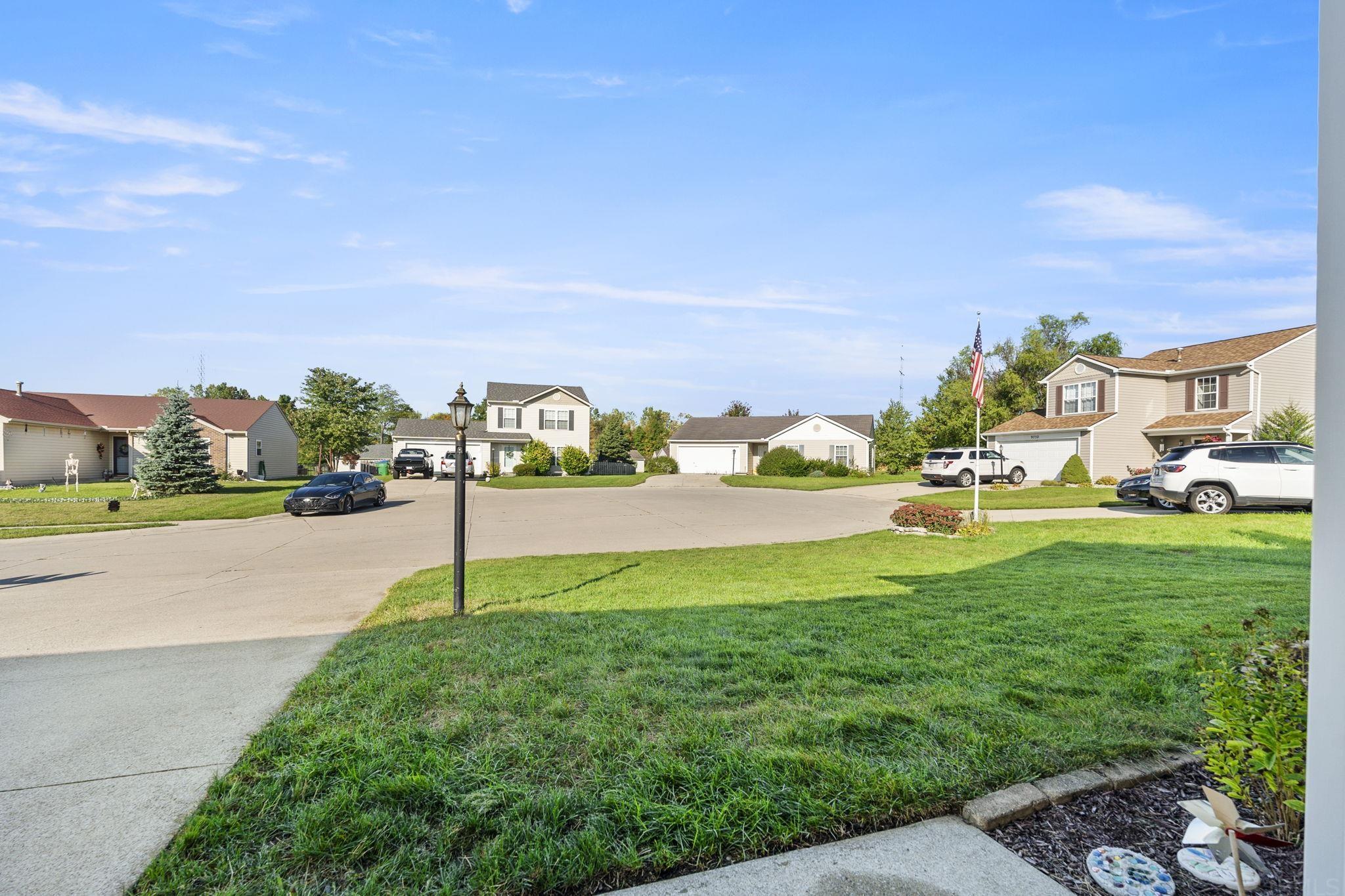 9720 Rio Canyon Court Fort Wayne, IN 46825 - Photo 4 of 32 Gallery Image 4