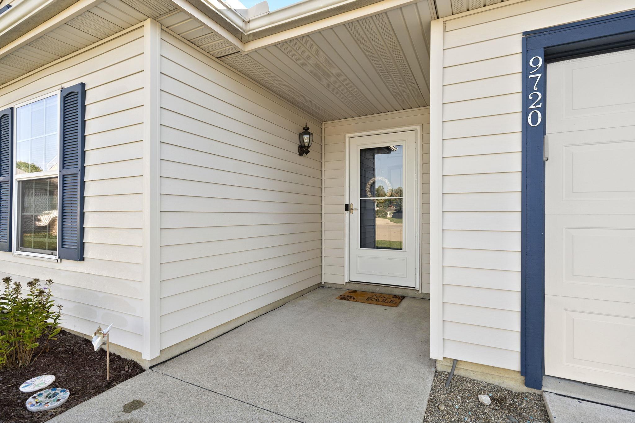9720 Rio Canyon Court Fort Wayne, IN 46825 - Photo 5 of 32 Gallery Image 5