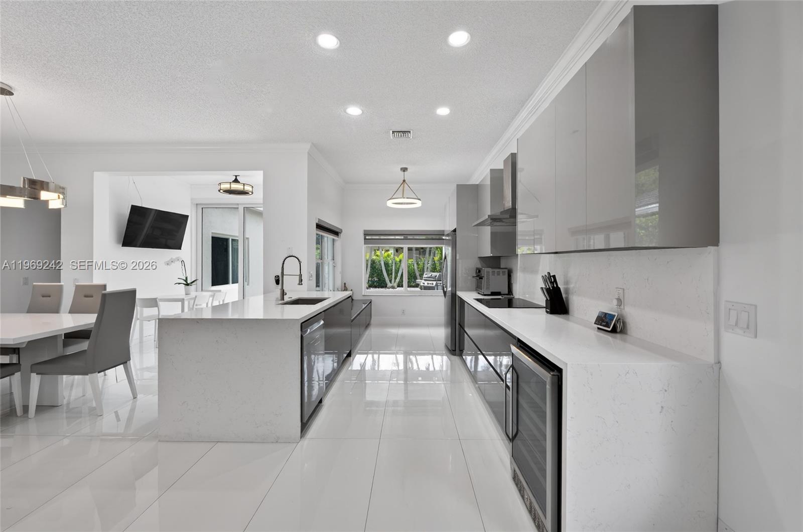 4115 Sabal Ridge Circle Weston, FL 33331 - Photo 9 of 43