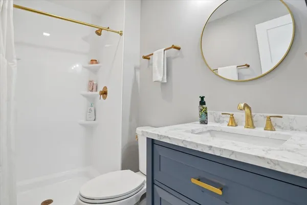 $279,900 | 7 Adams Court, Unit A, Streamwood, IL 60107