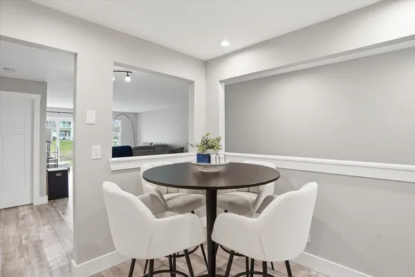 $279,900 | 7 Adams Court, Unit A, Streamwood, IL 60107