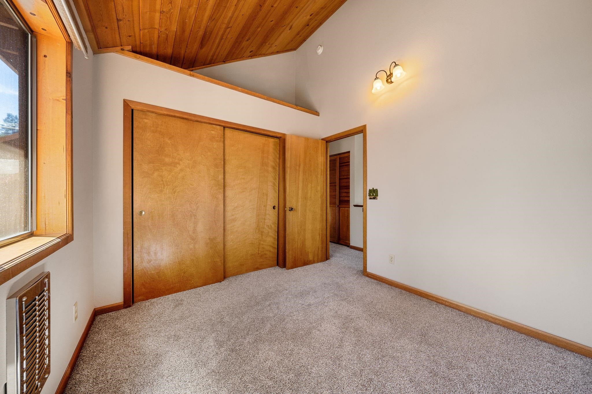 11443 Northwoods Boulevard, Unit B Truckee, CA 96161 - Photo 13 of 19