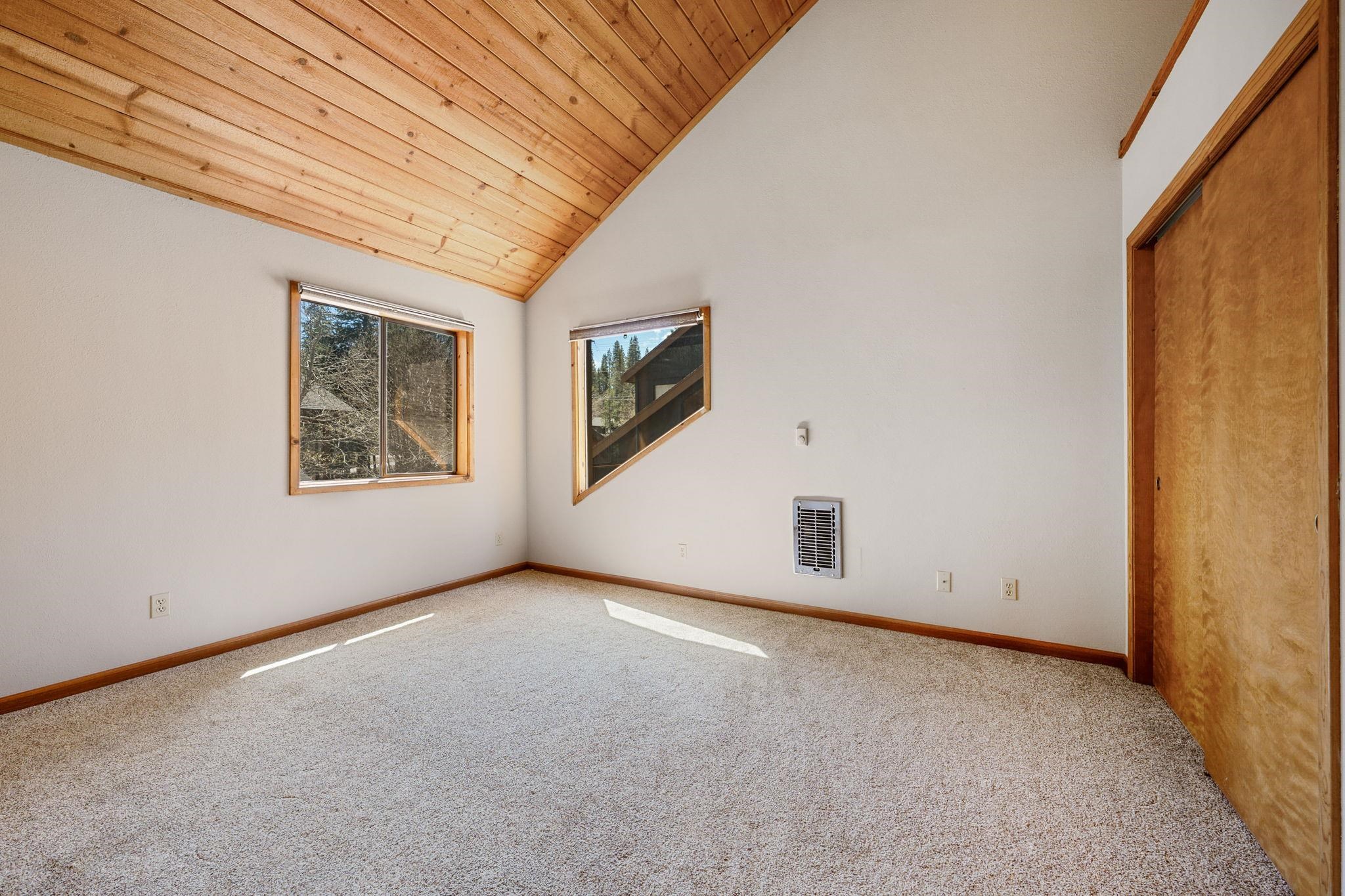 11443 Northwoods Boulevard, Unit B Truckee, CA 96161 - Photo 14 of 19