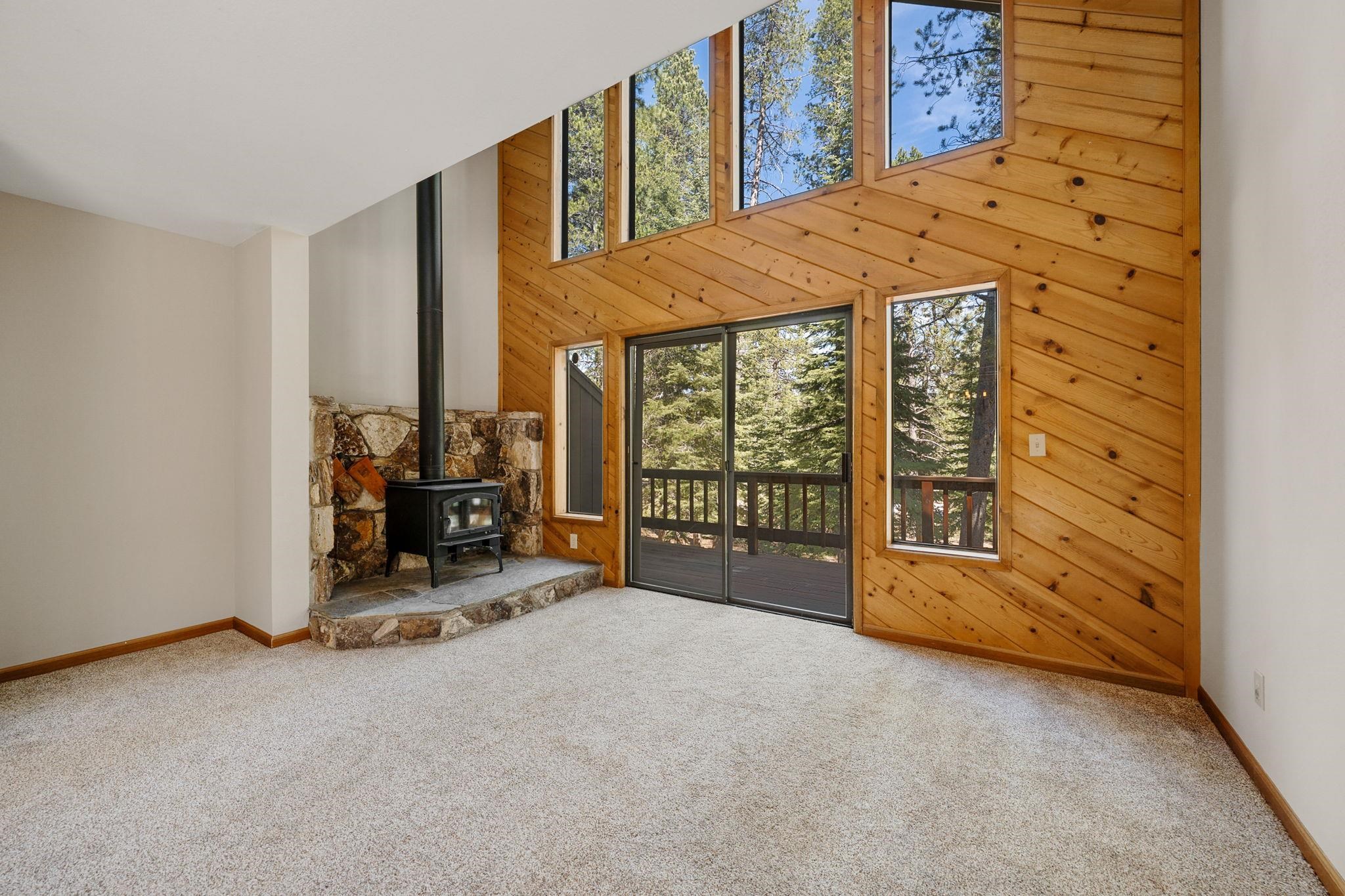 11443 Northwoods Boulevard, Unit B Truckee, CA 96161 - Photo 7 of 19