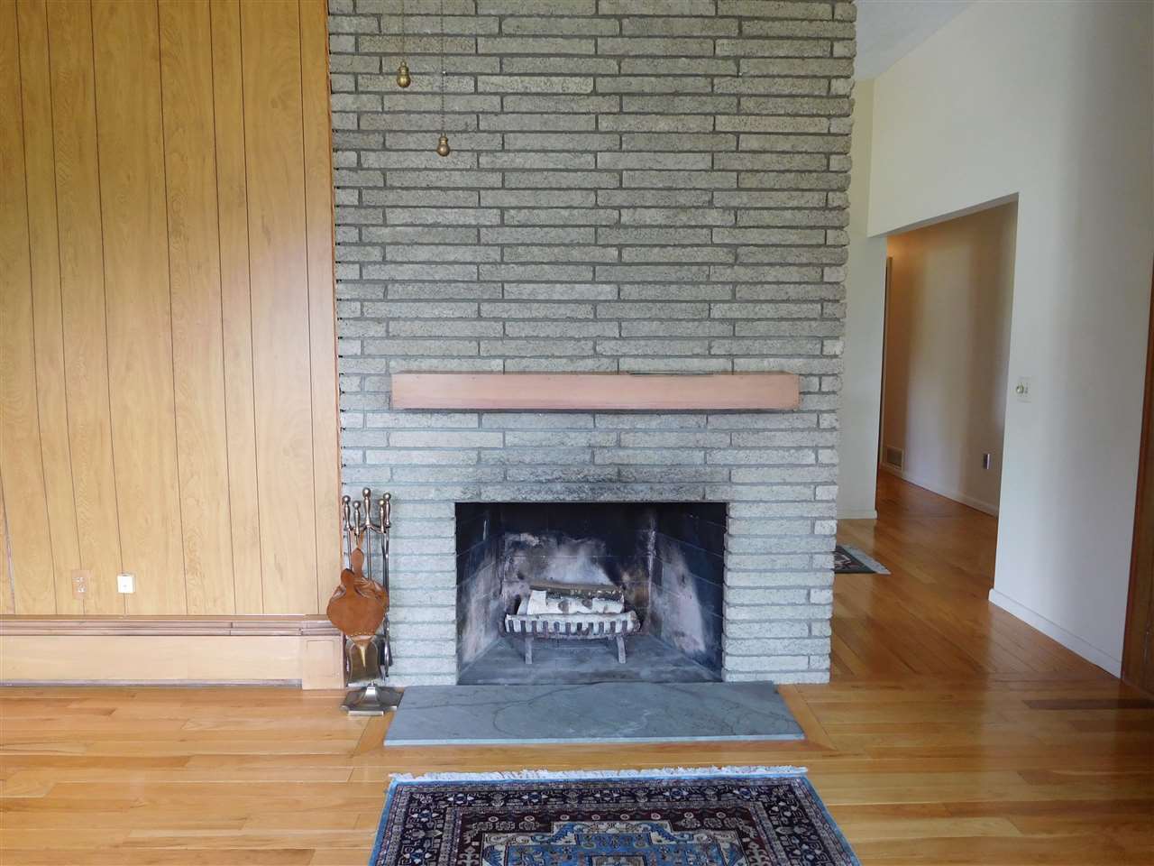 9 North Acres Road Manchester, NH 03104 - Photo 6 of 8 Gallery Image 6