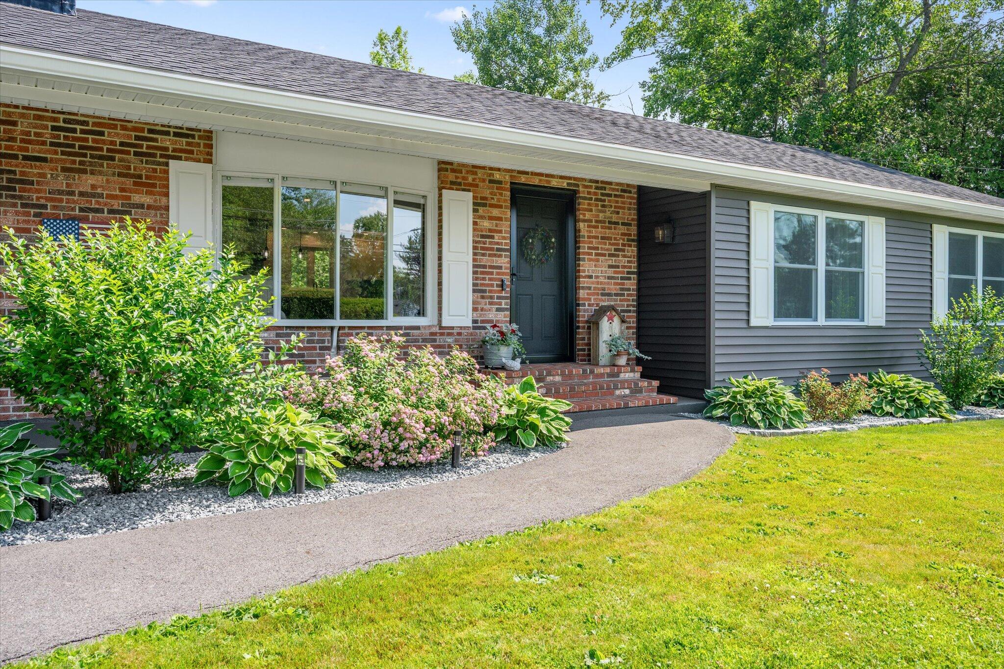 121 Packard Drive Bangor, ME 04401 - Photo 4 of 70 05-121 Packard Dr