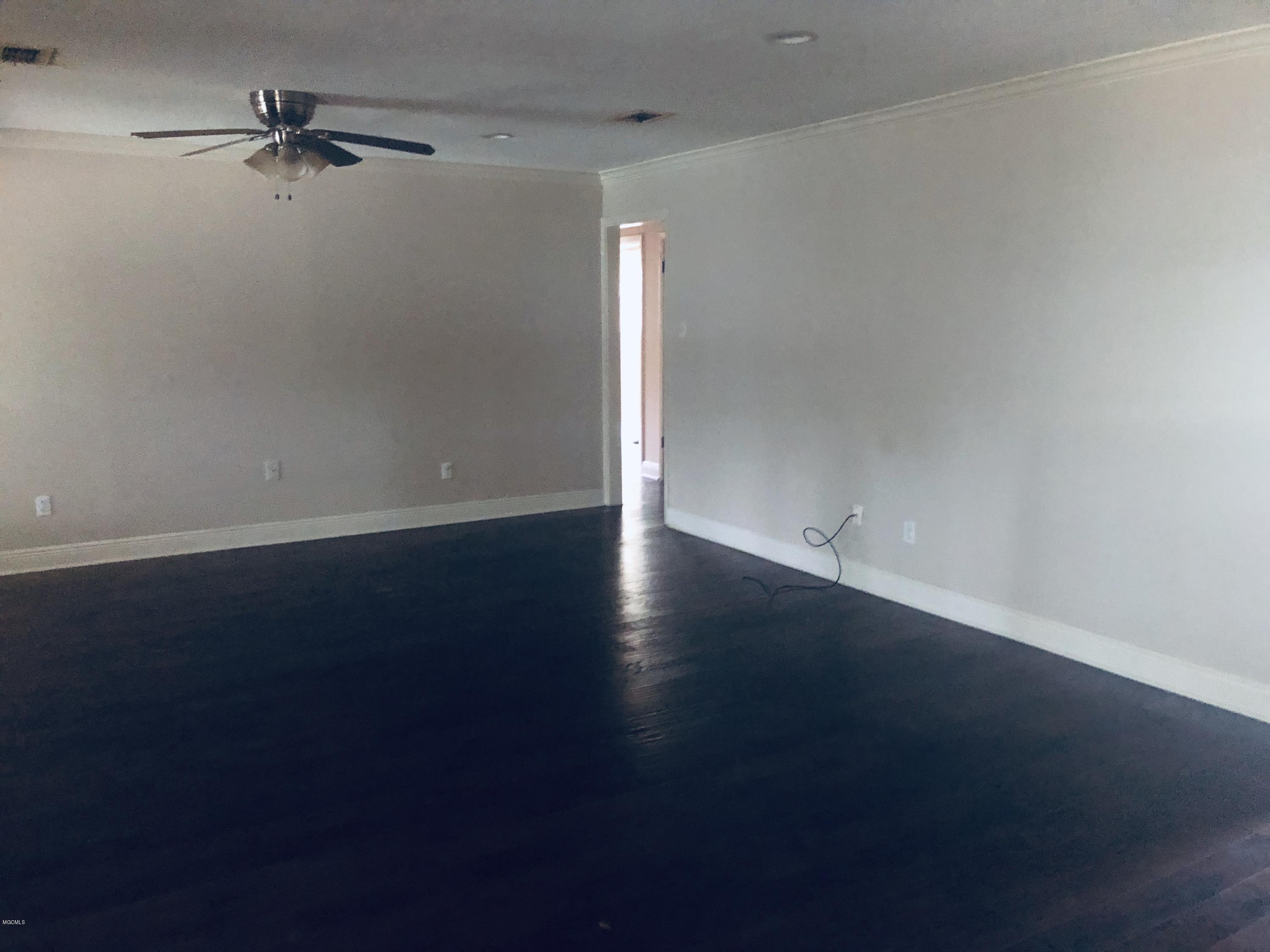 3234 Nottingham Road Ocean Springs, MS 39564 - Photo 13 of 24 A61C792A-6AB6-4207-8003-2CA0D5BD35C0