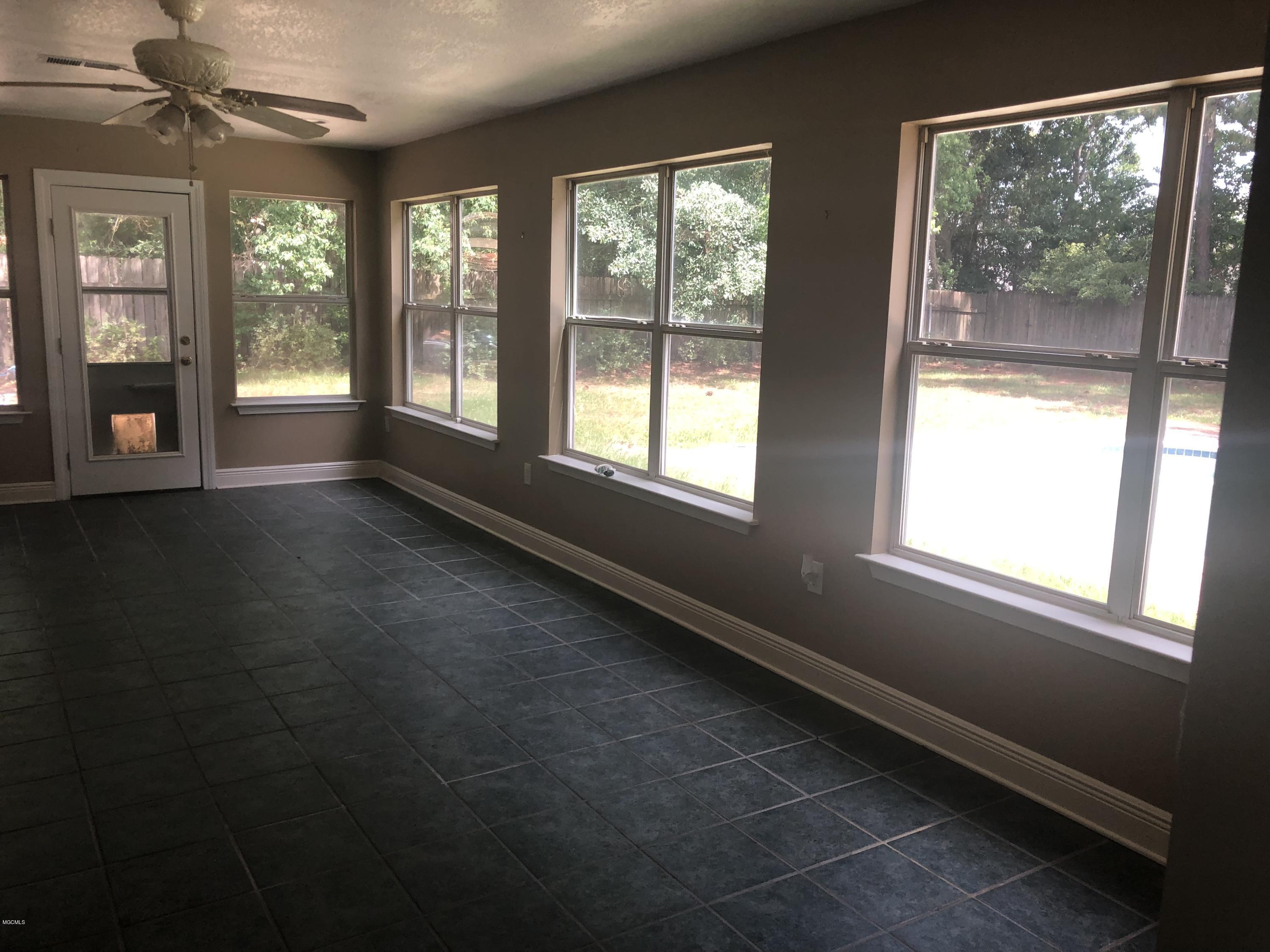 3234 Nottingham Road Ocean Springs, MS 39564 - Photo 7 of 24 BD8B023A-6872-4FB2-B67B-FCD9E05FBD88