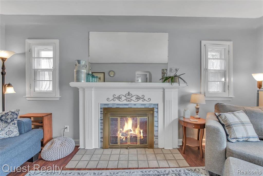 1268 Hampton Road Grosse Pointe Woods, MI 48236 - Photo 17 of 45