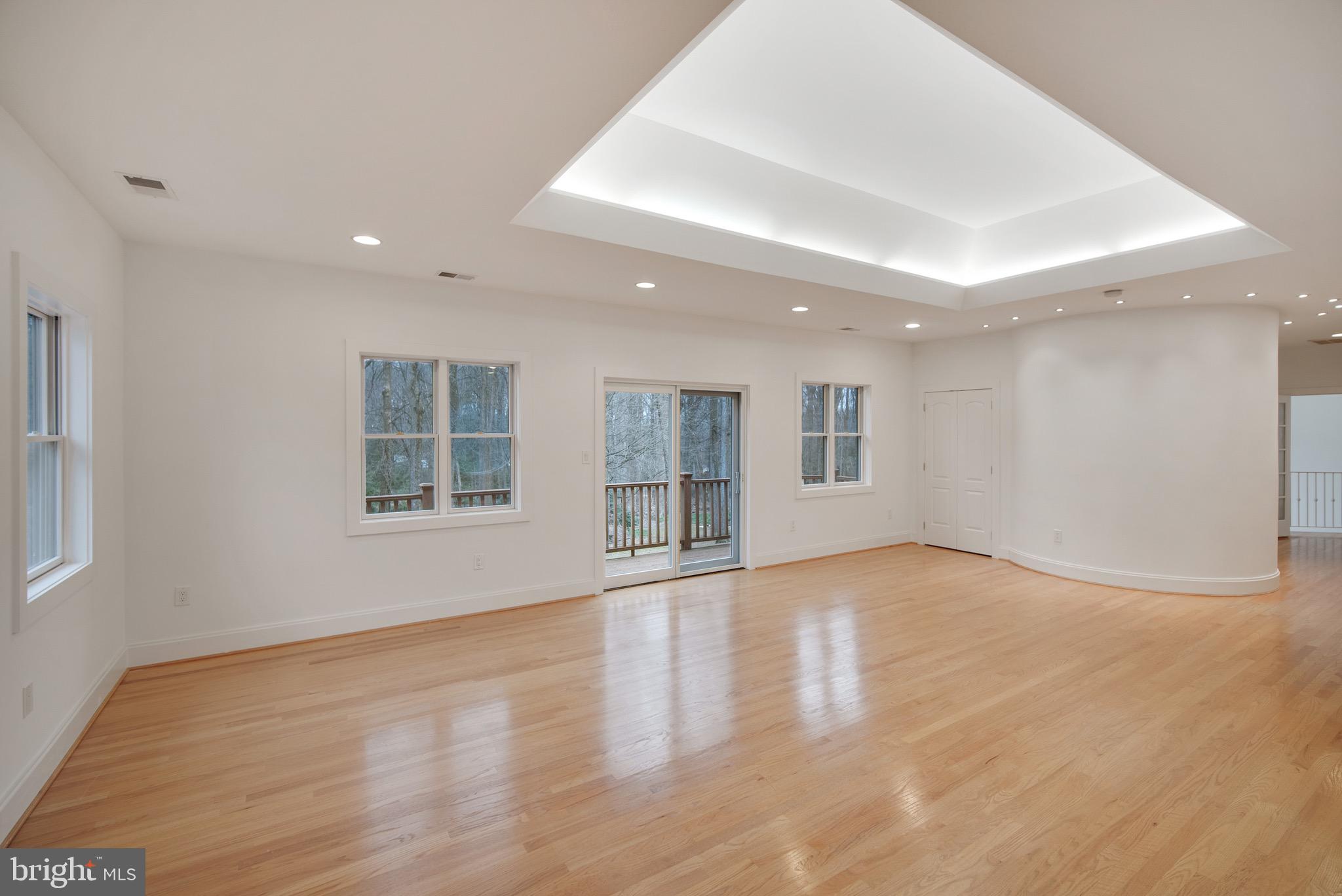 319 Stonington Road Silver Spring, MD 20902 - Photo 22 of 50 Owner's Suite