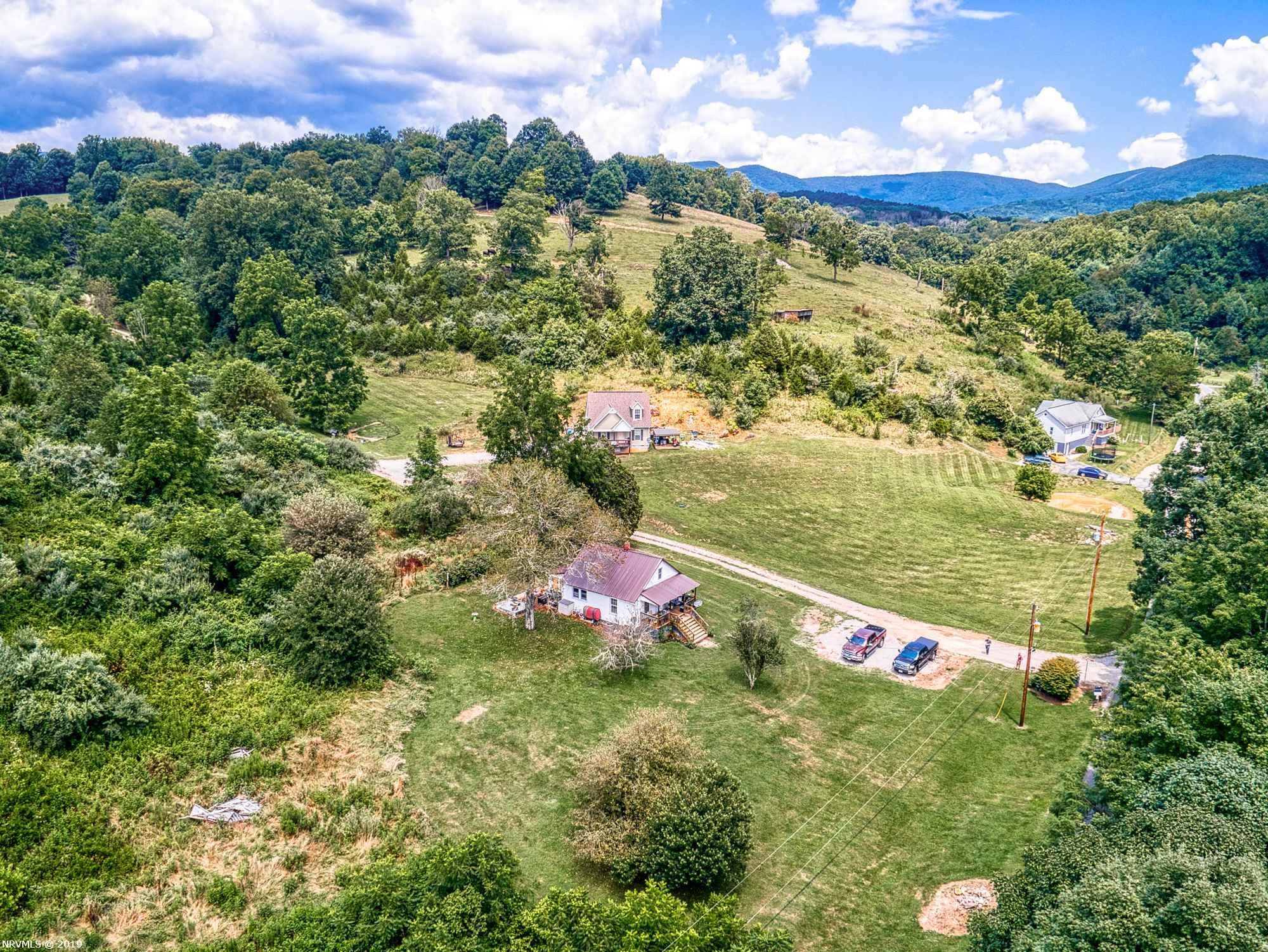 616 Sinking Creek Road Pembroke, VA 24136 - Photo 5 of 32 Gallery Image 5