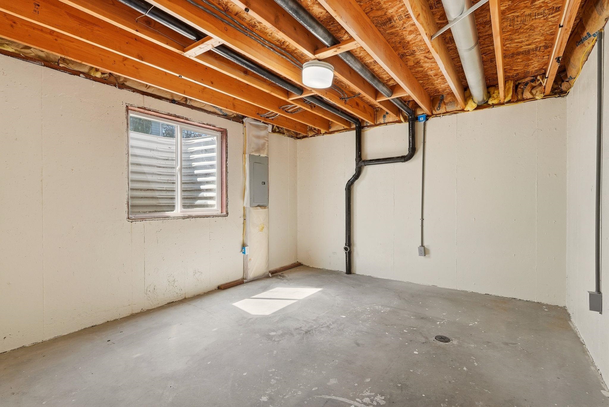 307 West Greta Lane Spokane, WA 99208 - Photo 29 of 37