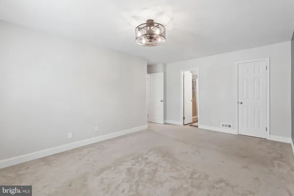 $284,900 | 227 Derry Hill Court, Mount Laurel, NJ 08054