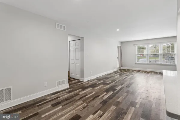 $284,900 | 227 Derry Hill Court, Mount Laurel, NJ 08054