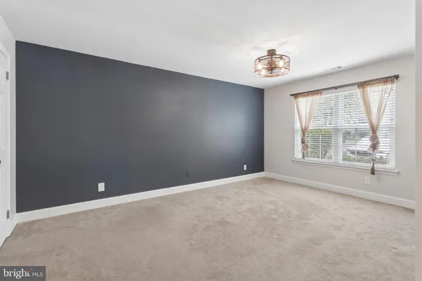 $284,900 | 227 Derry Hill Court, Mount Laurel, NJ 08054