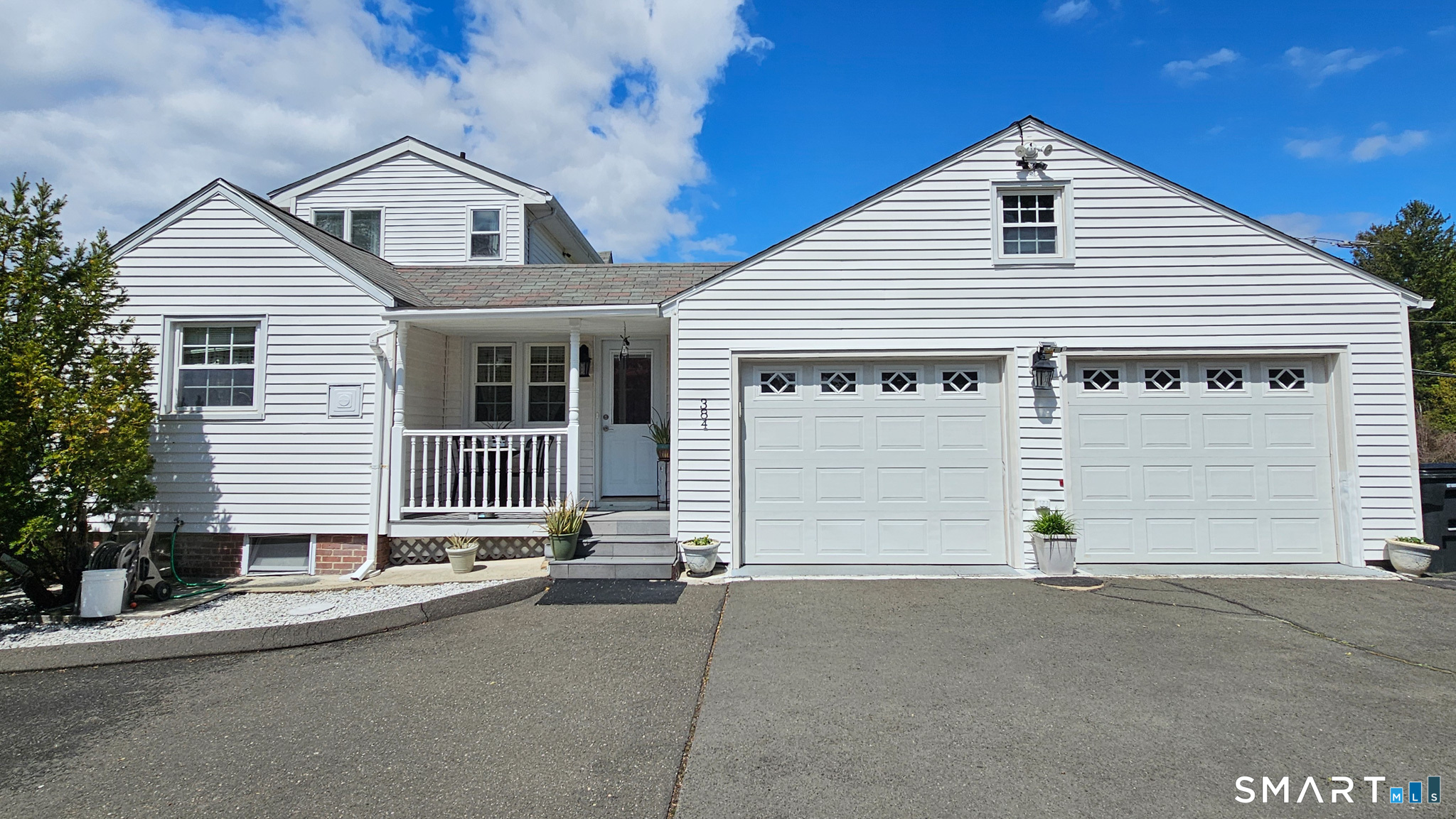 384 Long Hill Road South Windsor, CT 06074 - Photo 4 of 40 a front view of a house
