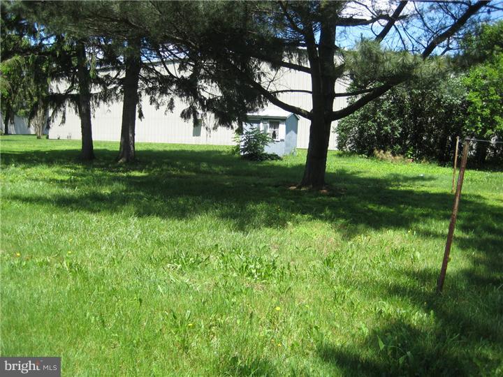 661 Rancocas Road Westampton, NJ 08060 - Photo 8 of 24 Back Yard