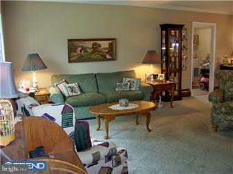 109 Harrow Road Levittown, PA 19056 - Photo 3 of 12 Living Room