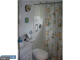 109 Harrow Road Levittown, PA 19056 - Photo 9 of 12 Bathroom