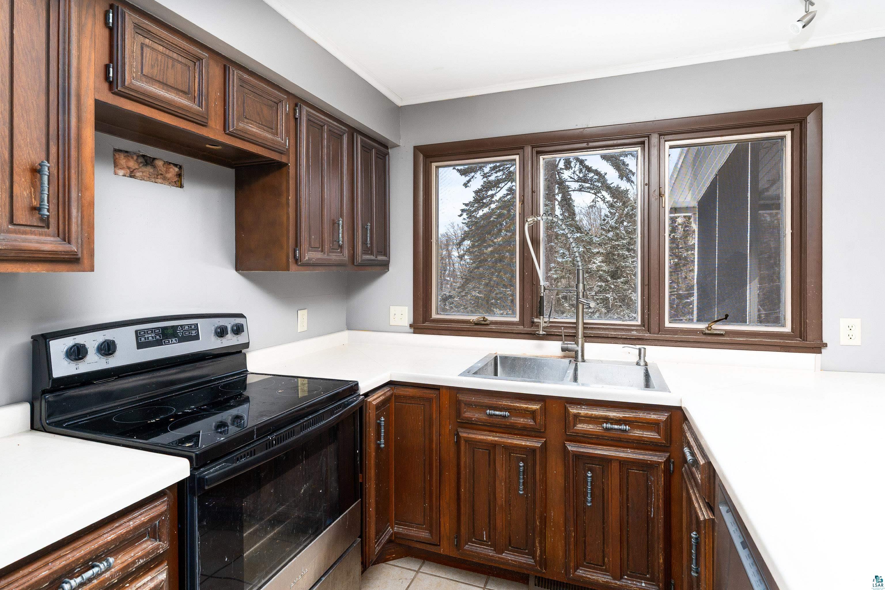 5004 Wyoming Street Duluth, MN 55804 - Photo 12 of 36 Kitchen