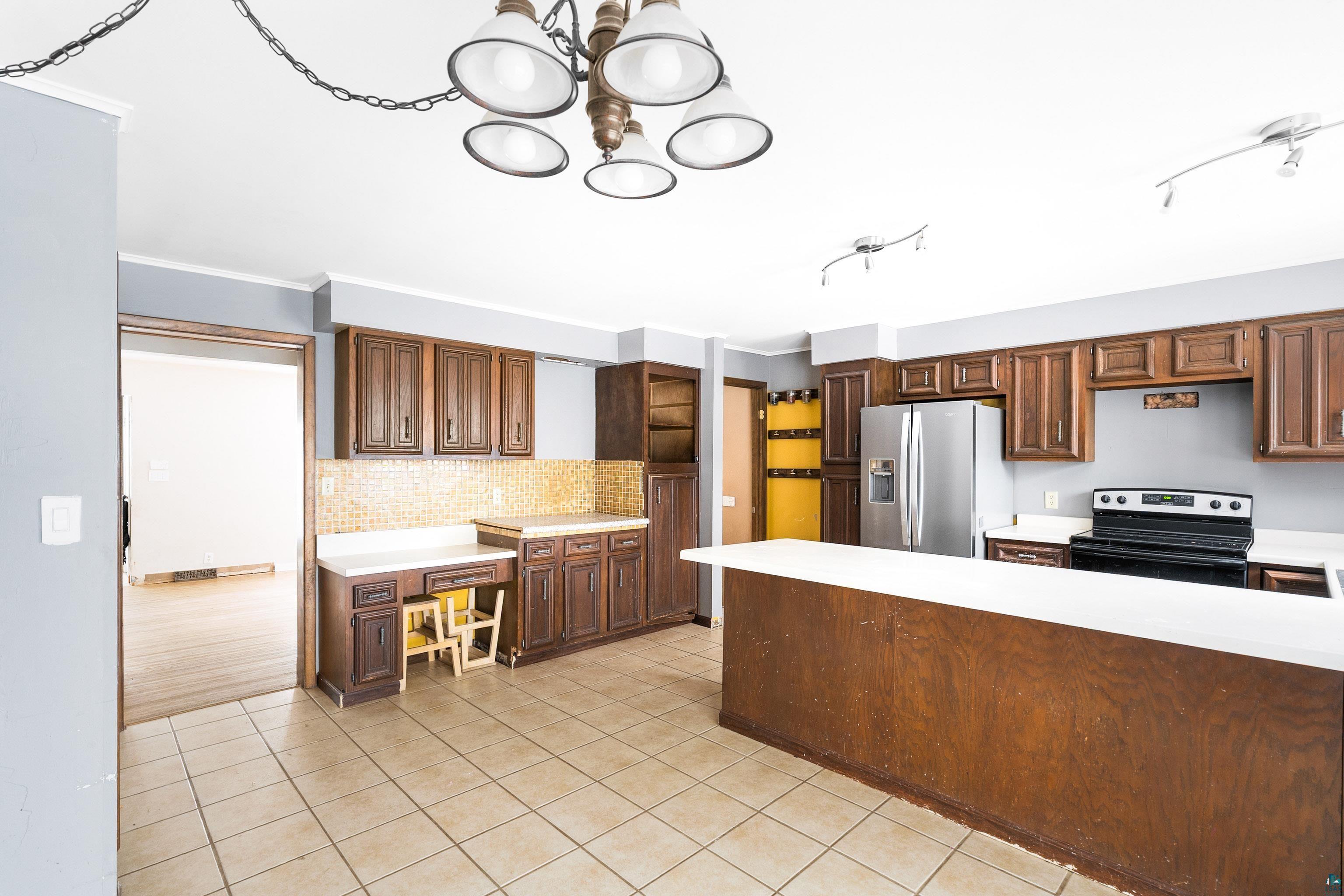 5004 Wyoming Street Duluth, MN 55804 - Photo 14 of 36 Dining Area