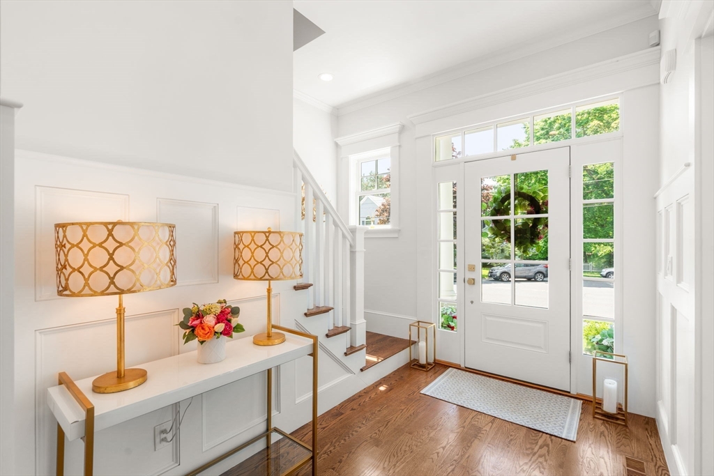 33 Hickory Road Wellesley, MA 02482 - Photo 4 of 42