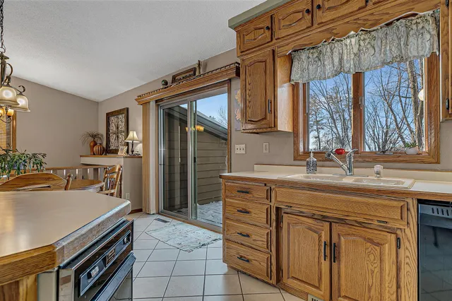 $625,000 | 34293 County Road 4, St. Joseph, MN 56374