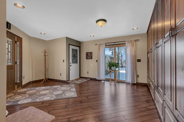 $625,000 | 34293 County Road 4, St. Joseph, MN 56374