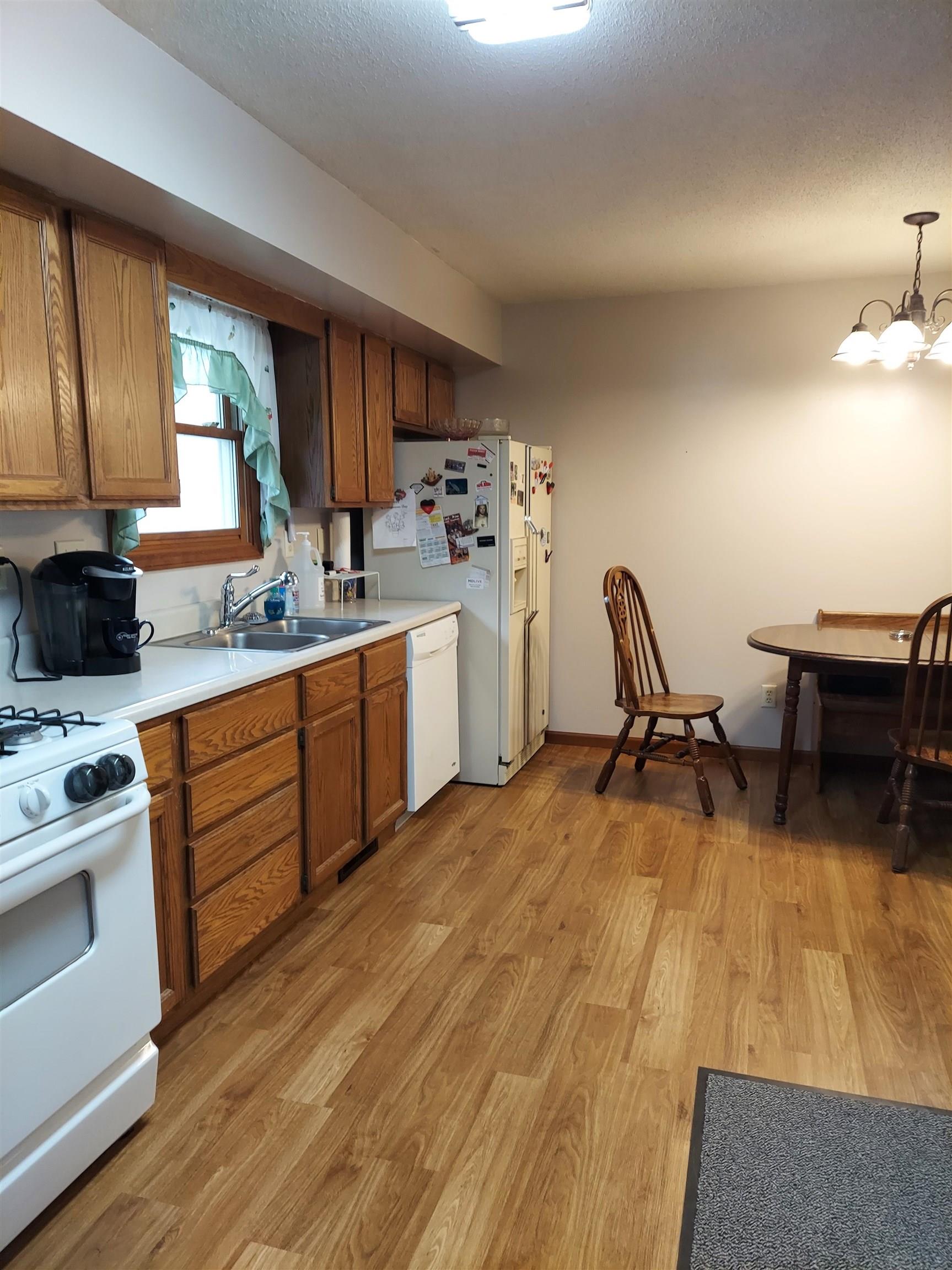 1028 Line Street Decatur, IN 46733 - Photo 5 of 13