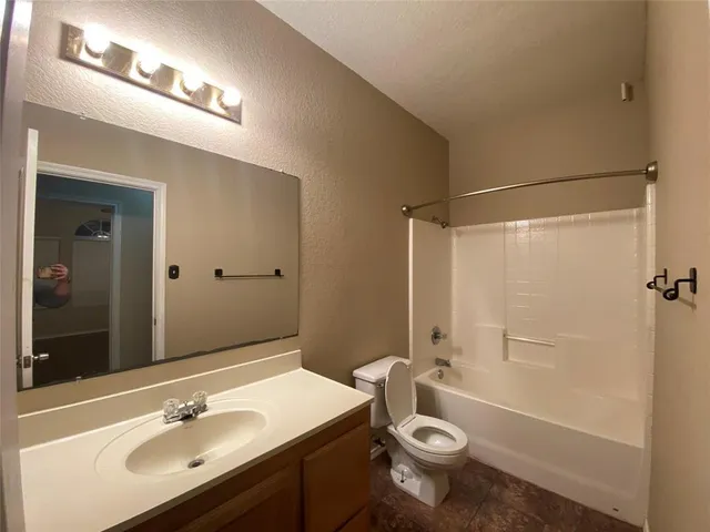 $2,200 | 6209 Will Walters Road, Granbury, TX 76048