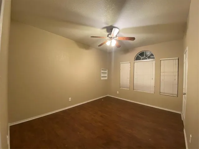 $2,200 | 6209 Will Walters Road, Granbury, TX 76048