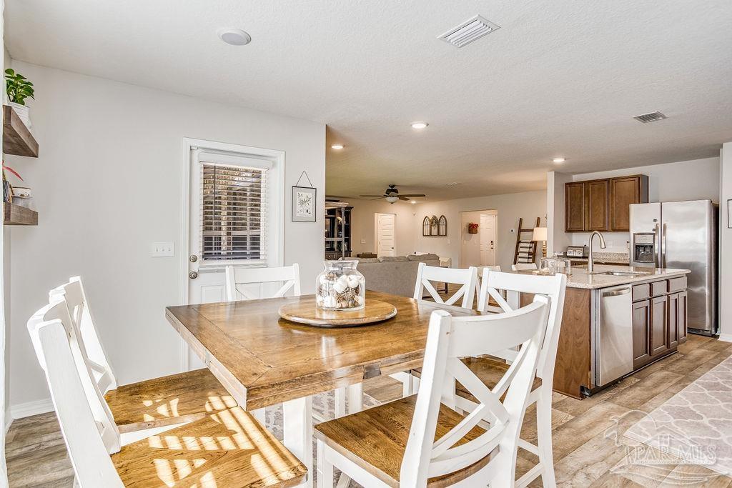 995 Perdido Road Cantonment, FL 32533 - Photo 14 of 41