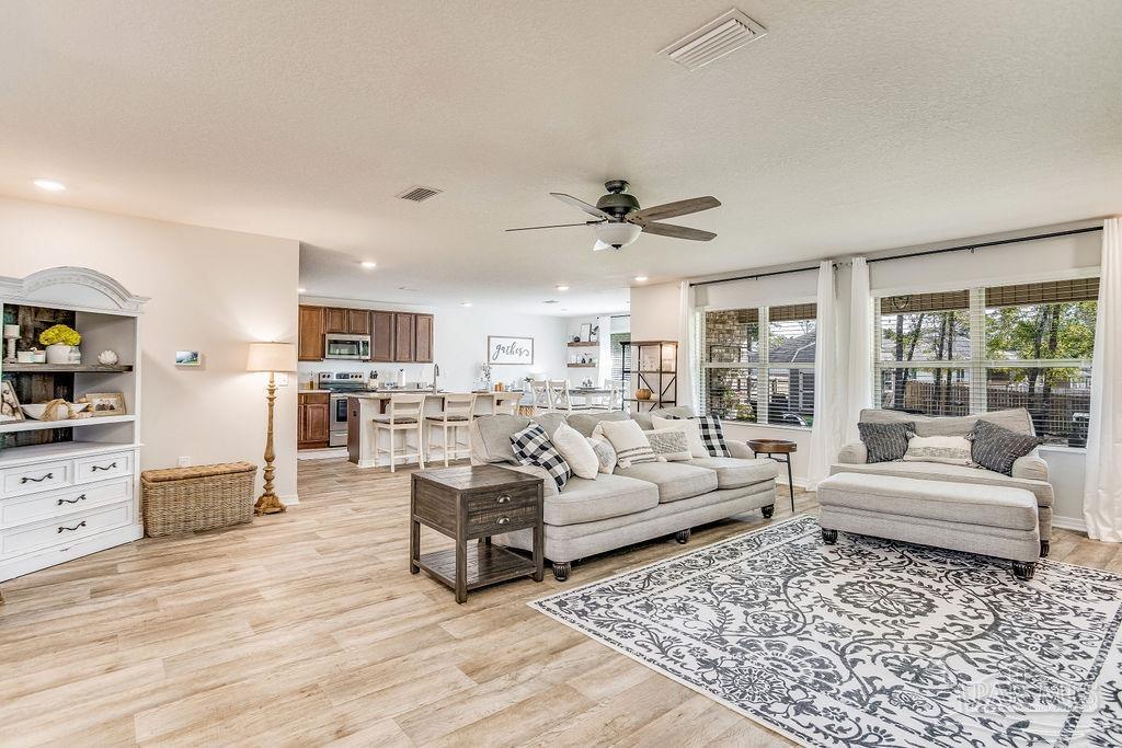 995 Perdido Road Cantonment, FL 32533 - Photo 6 of 41