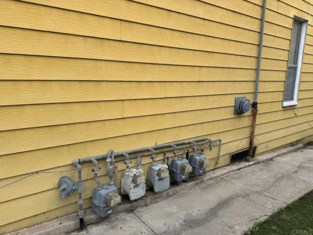 a close up of a shower