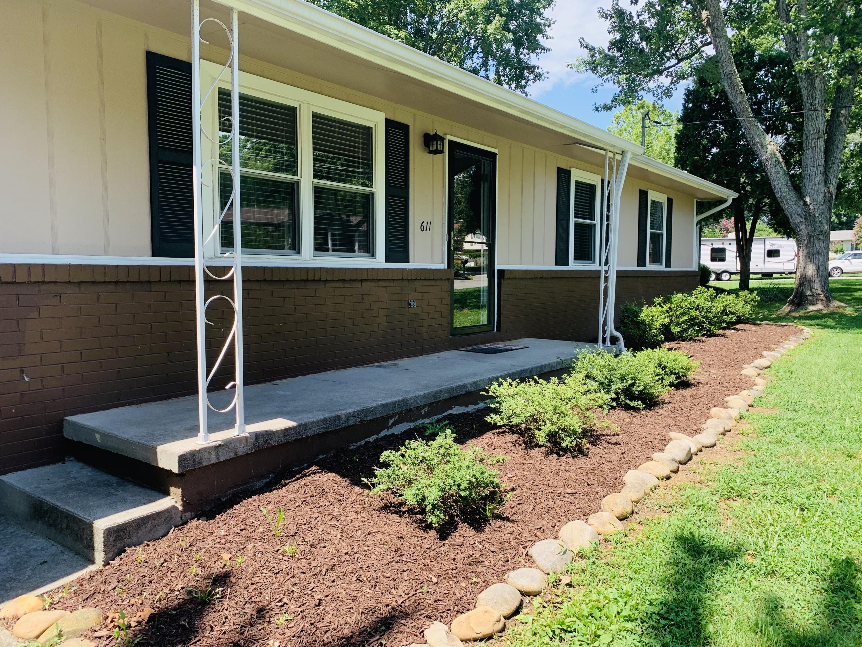 611 Worcester Road Knoxville, TN 37934 - Photo 2 of 35 Covered Front Porch