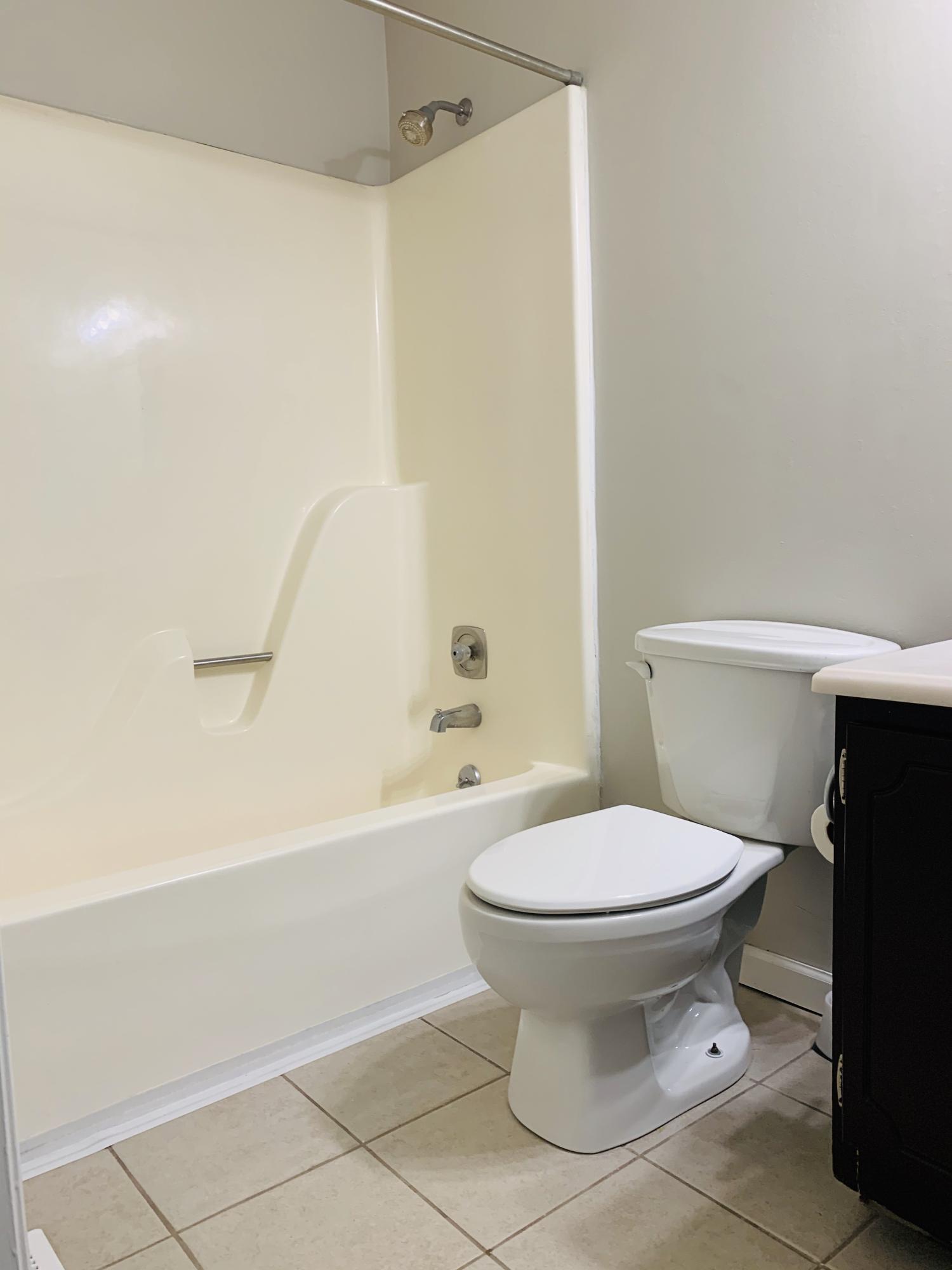 611 Worcester Road Knoxville, TN 37934 - Photo 20 of 35 Hall Bath