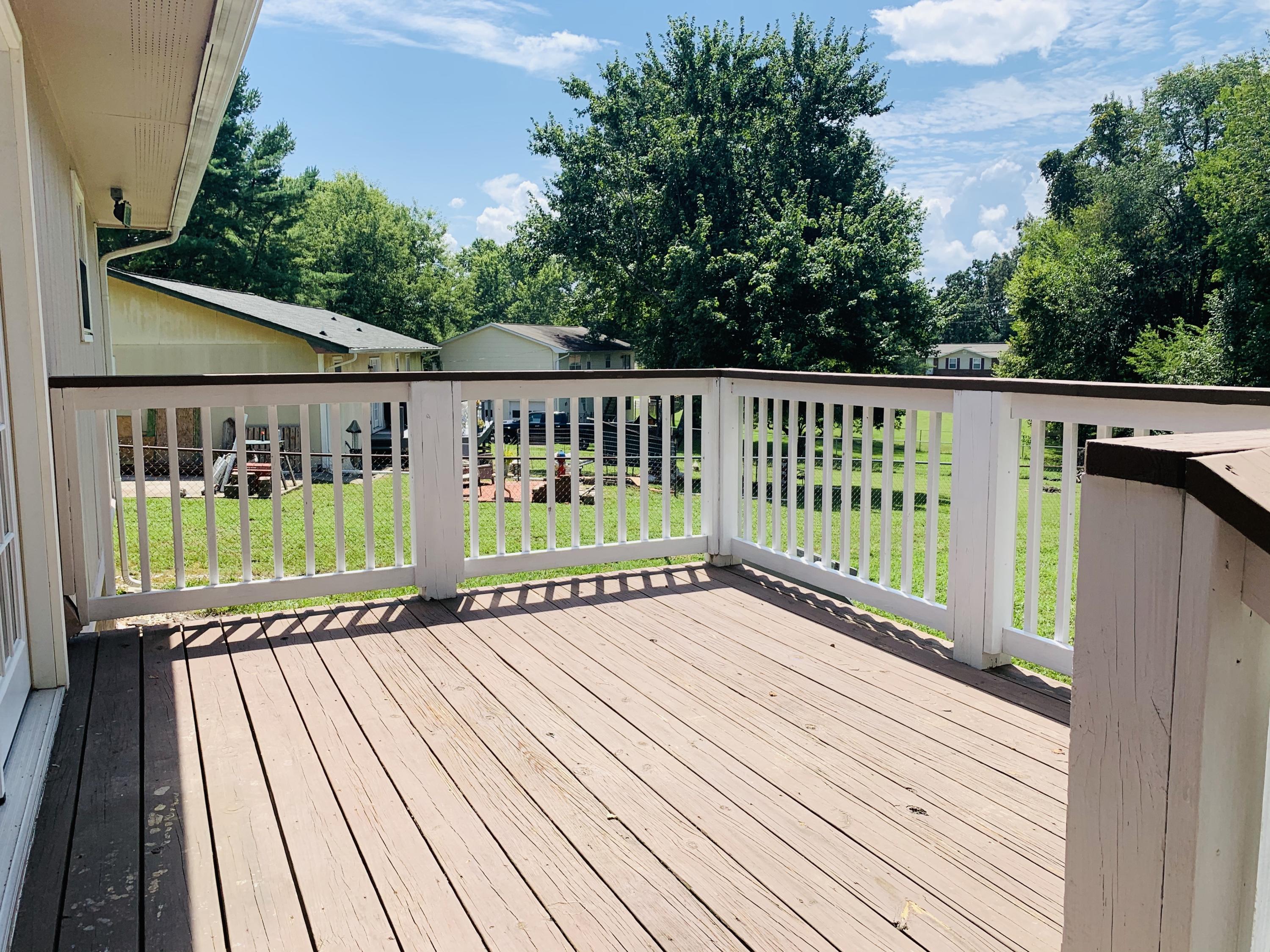 611 Worcester Road Knoxville, TN 37934 - Photo 22 of 35 Deck