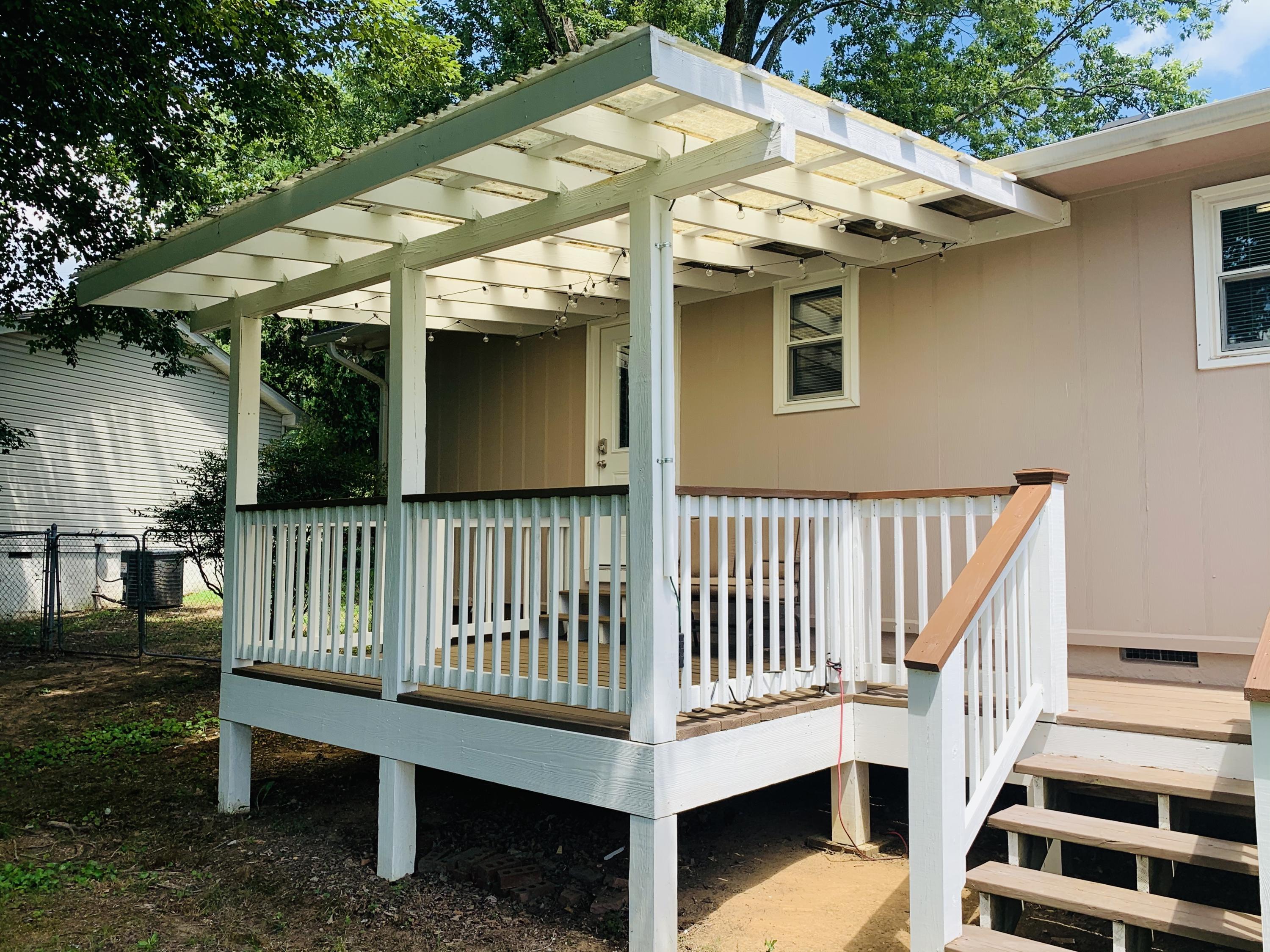 611 Worcester Road Knoxville, TN 37934 - Photo 23 of 35 Covered Deck