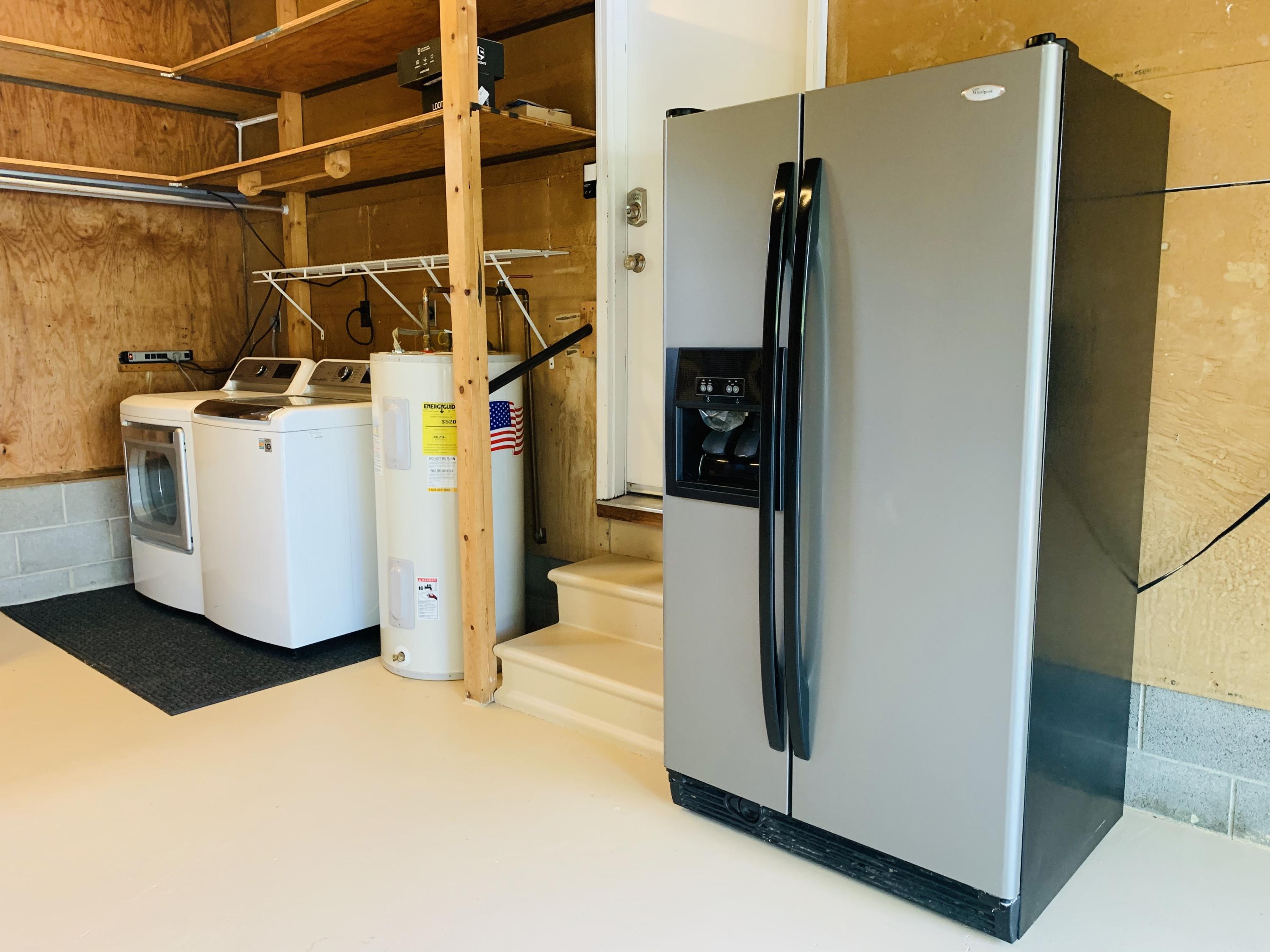 611 Worcester Road Knoxville, TN 37934 - Photo 34 of 35 Washer/Dryer & Garage Fridge Stays