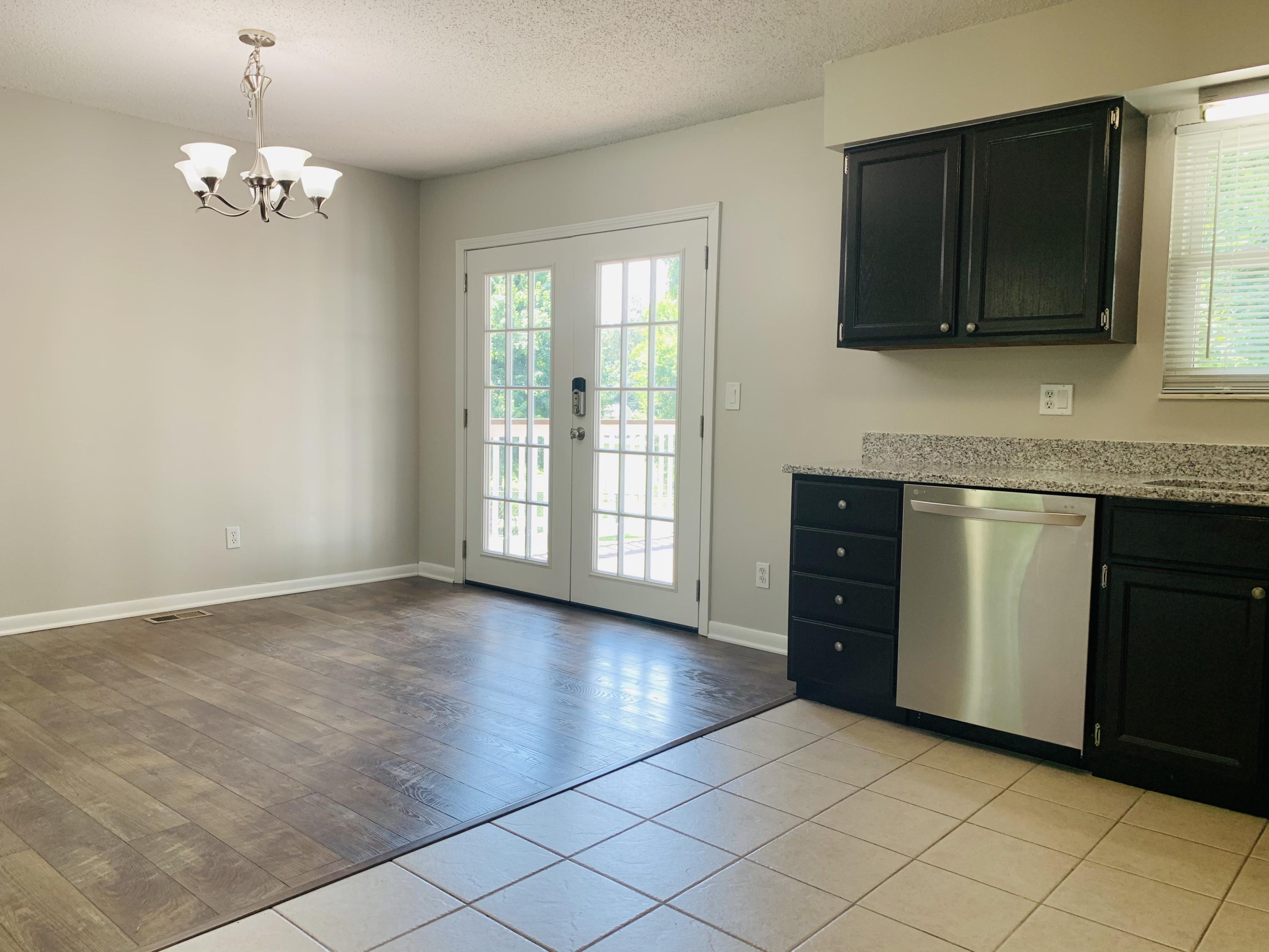 611 Worcester Road Knoxville, TN 37934 - Photo 7 of 35 Kitchen / Dining Room