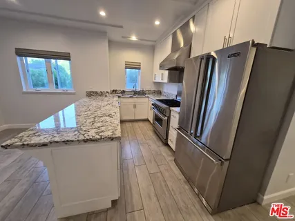 $3,498,000 | 3833 Goodland Avenue, Studio City, CA 91604
