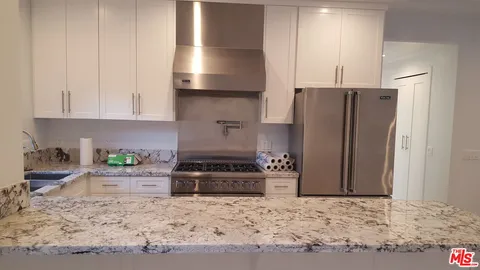 $3,498,000 | 3833 Goodland Avenue, Studio City, CA 91604