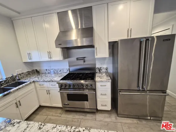 $3,498,000 | 3833 Goodland Avenue, Studio City, CA 91604