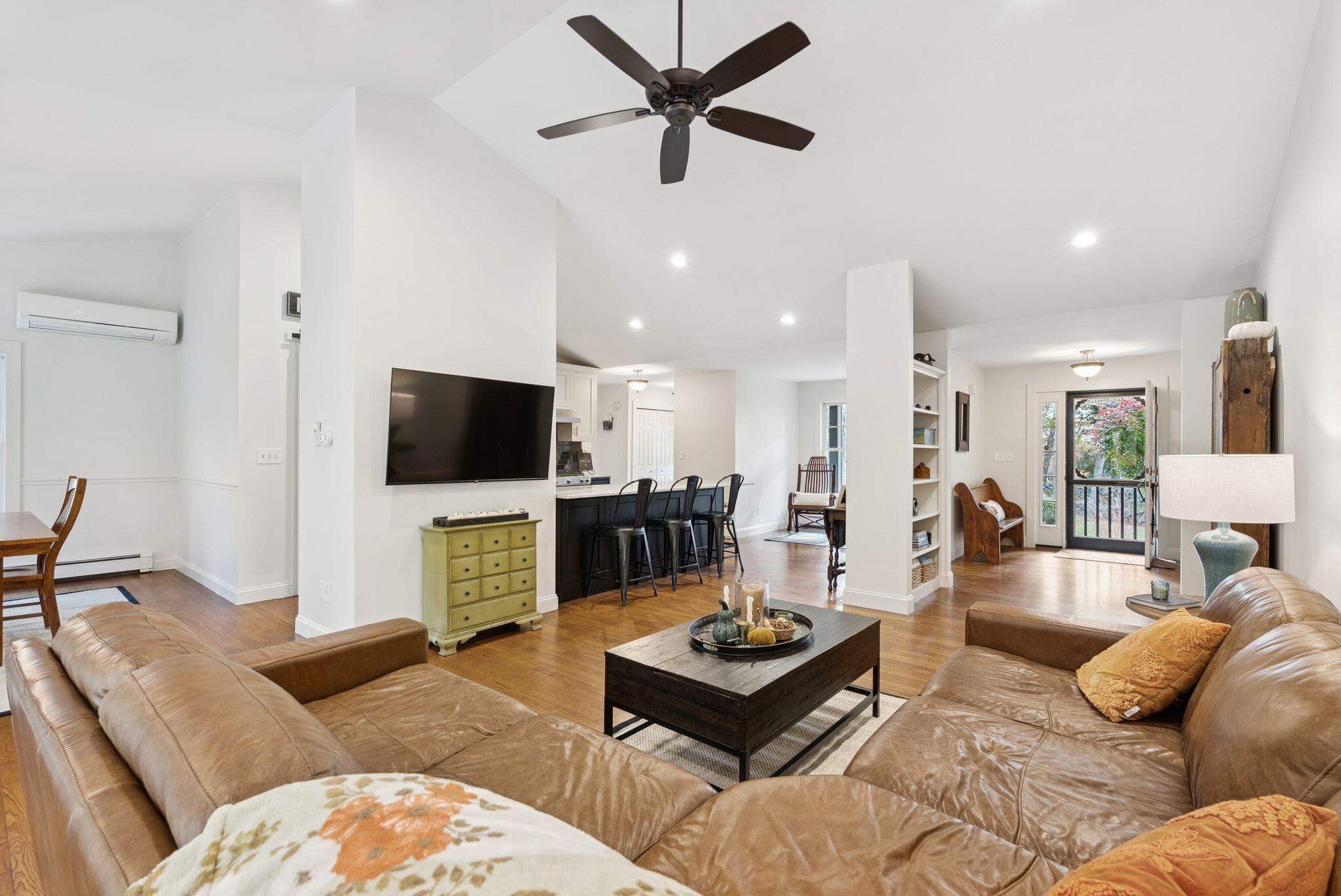 127 Brown Road Durham, ME 04222 - Photo 15 of 59 LIVING ROOM