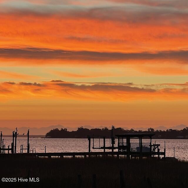209 Shore Road Newport, NC 28570 - Photo 5 of 61 SUNSET OF DOCK